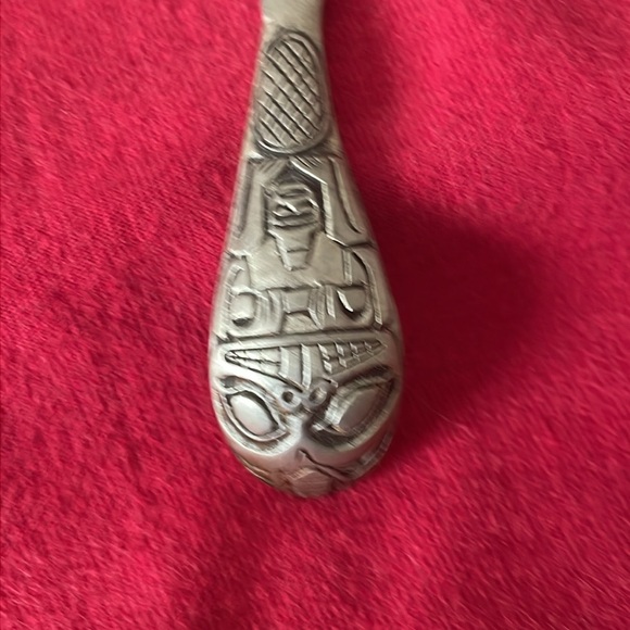 Indigenous Pewter Totem Collector Spoon - Picture 7 of 12